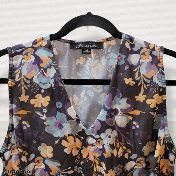 Beautiful Hawthorne sleeveless top, Med. - Picture 3 of 5